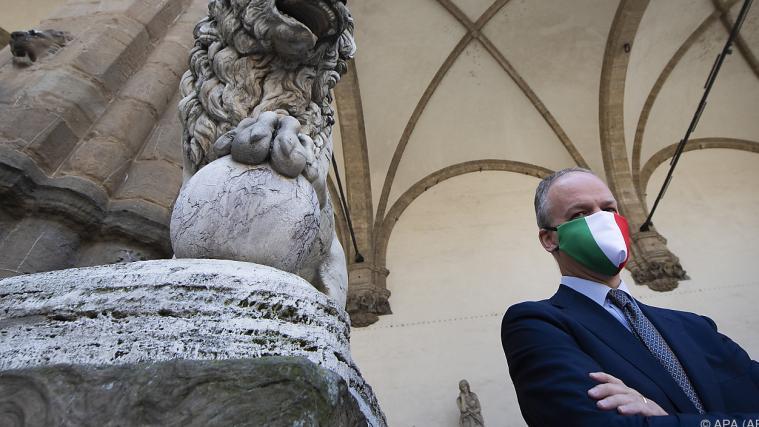 Der aus Deutschland stammende Direktor der Uffizien in Florenz Eike Schmidt wurde positiv auf Corona getestet.