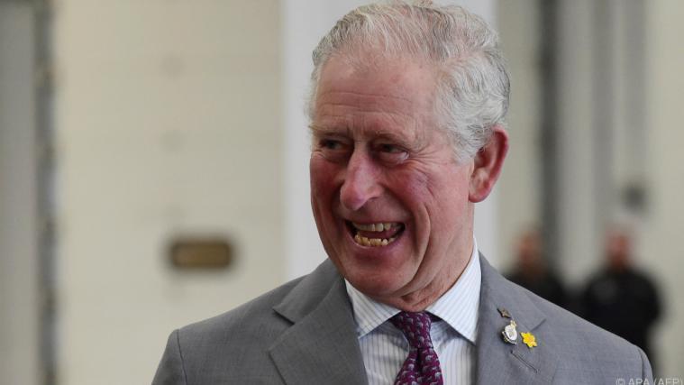 Die Gewinne aus der nur in geringer Auflage produzierten Kollektion gehen an die Stiftung von Prinz Charles.