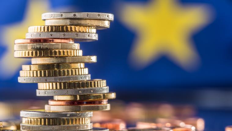 Die Mitgliedsstaaten der EU haben im Streit über die Ausstattung des langfristigen EU-Haushalts einen vorläufigen Kompromiss erzielt.