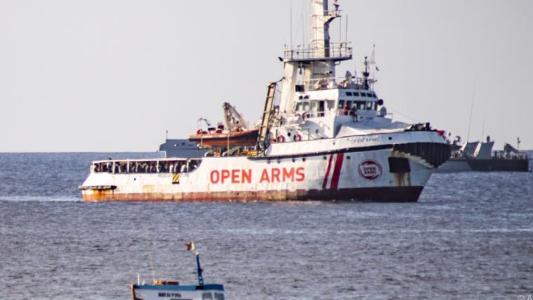 Die „Open Arms“ darf auf Sizilien landen.