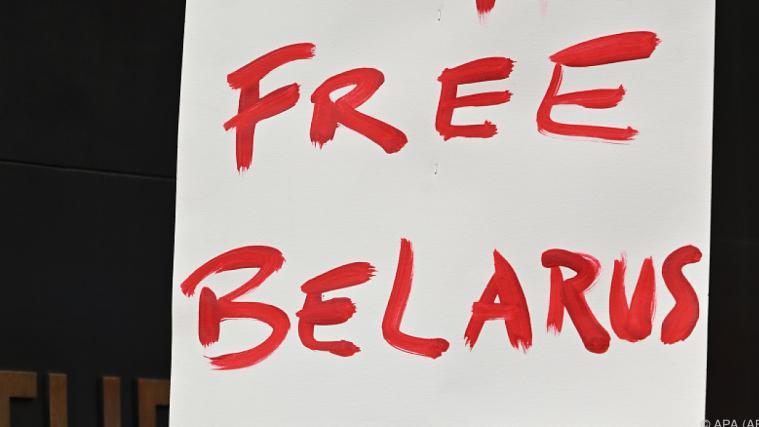 Die Opposition kämpft für freie Wahlen.