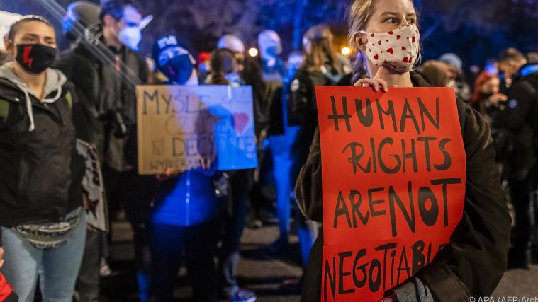 Die Proteste halten an.
