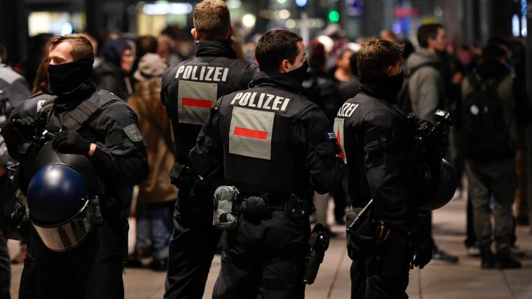 Ein großes Polizeiaufgebot war nötig.
