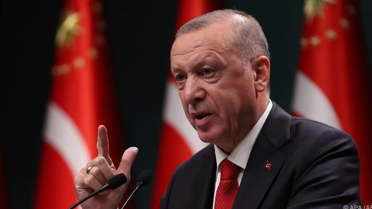 Erdogan ließ sich mit seinen Glückwünschen Zeit.