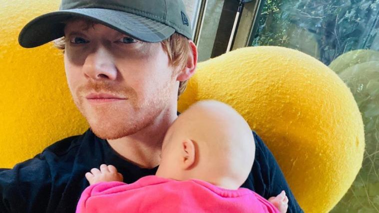 „Harry Potter“-Star Rupert Grint zeigt sich nun stolz mit seiner Tochter in den sozialen Netzwerken.