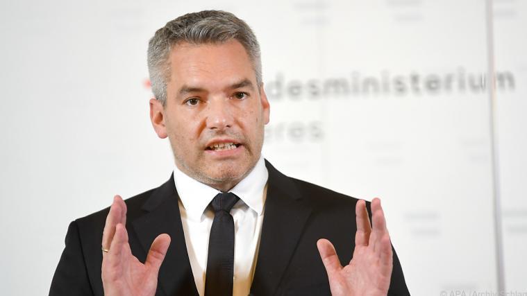 Karl Nehammer nimmt für Österreich teil.