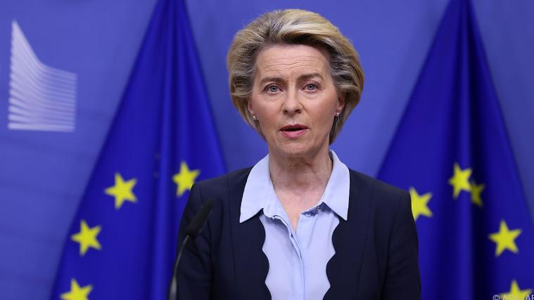 Mitarbeiter von von der Leyen müssen häufig pendeln.