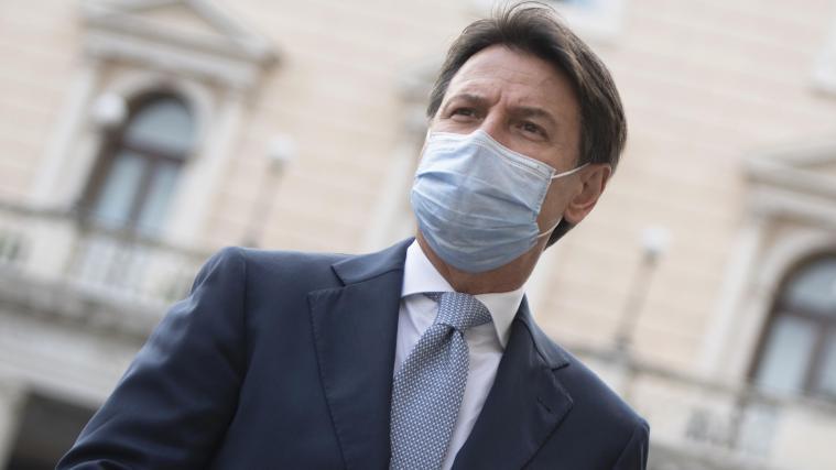 „Wir kämpfen gegen einen kompletten Lockdown, der nicht unsere erste Wahl sein darf, denn er hätte für das Land zu hohe Kosten,“, so der parteilose Premier Giuseppe Conte.