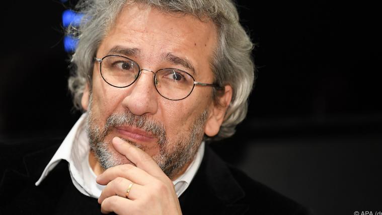 Can Dündar wird unter anderem Terrorunterstützung vorgeworfen.