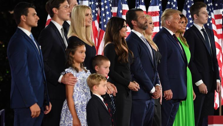 Der amtierende US-Präsident Donald Trump denkt über eine vorbeugende Begnadigung seiner Kinder nach.