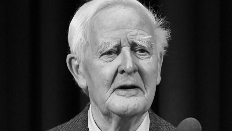 Der britische Spionageschriftsteller John le Carre wurde 89 Jahre alt.