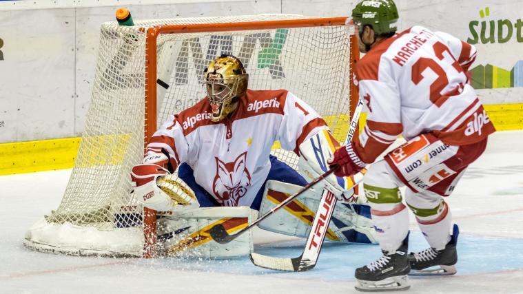Frederic Cloutier (links) steht in den nächsten Wochen im HCB-Kader.