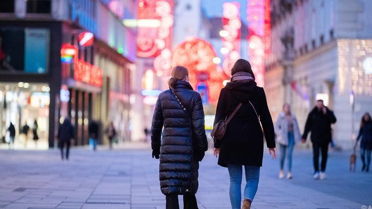 Für Weihnachten werden die Ausgangsbeschränkungen in Österreich gelockert.