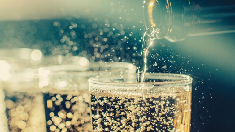Insgesamt wird unter den Italienern Geld gespart. Auf Sekt will der Großteil jedoch trotzdem nicht verzichten.