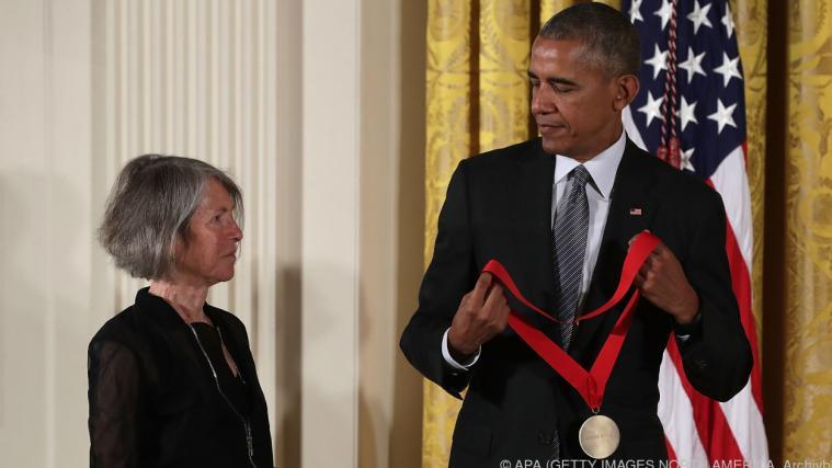 Louise Glück wurde 2015 von Präsident Obama ausgezeichnet.