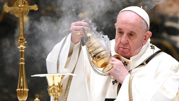 Papst Franziskus bei der Christmette im Petersdom.