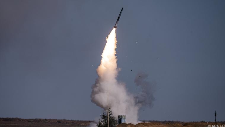 Raketenabwehrsystem S-400 im Einsatz.