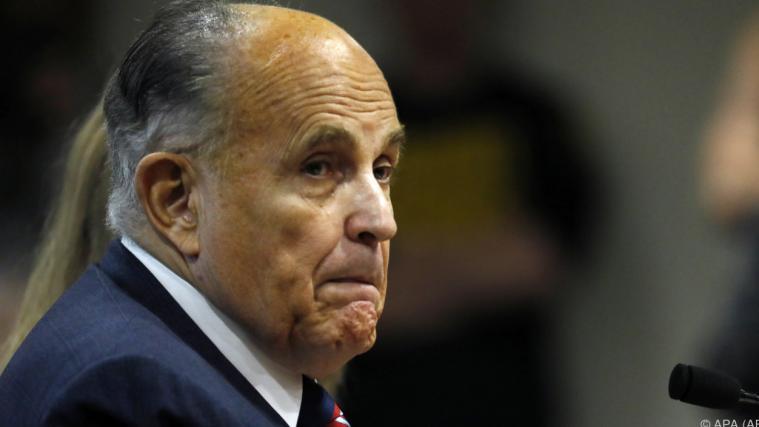 Rudy Giuliani wurde positiv auf das Coronavirus getestet.
