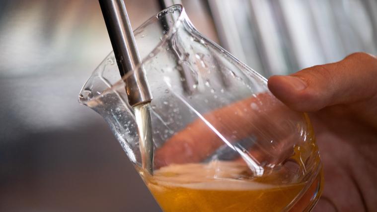 Das Bier wurde über Jahre hinweg entwendet.