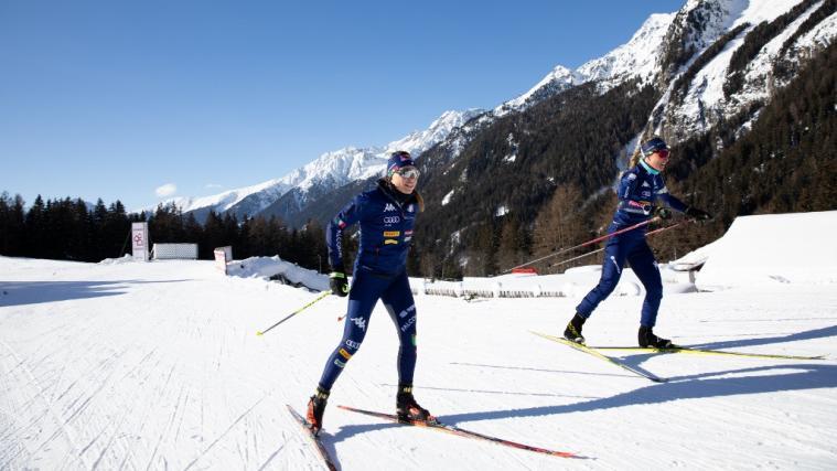 Dorothea Wierer (links) beim Training mit Federica Sanfilippo: Die beiden Freundinnen sind am Donnerstag erstmals im Einsatz.