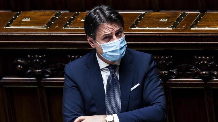 Es wird nicht einfach sein, wir sind zu weiteren Opfern aufgerufen“, erklärte Premier Giuseppe Conte mit Blick auf die kommenden Wochen und Monate.