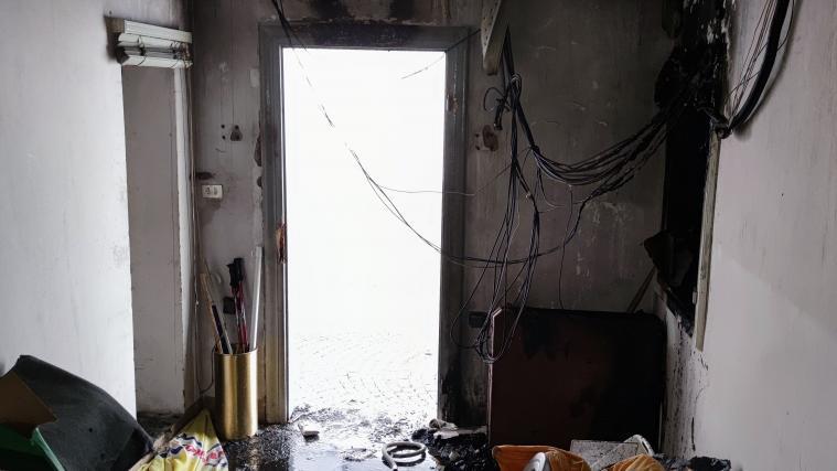 In einem Treppenhaus in Bozen ist ein Brand ausgebrochen.