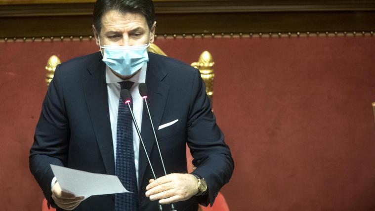 Italiens Ministerpräsident Giuseppe Conte muss sich am heutigen Dienstag im Senat der Vertrauensfrage stellen.