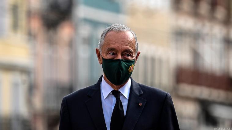 Portugals Präsident Rebelo de Sousa bei Corona-Gedenkakt.