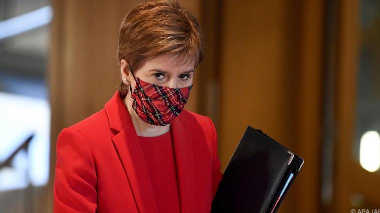 Regierungschefin Nicola Sturgeonkündigte den Lockdown an.