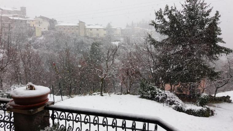 Schnee fiel beispielsweise auch in Jenne (Provinz Rom).