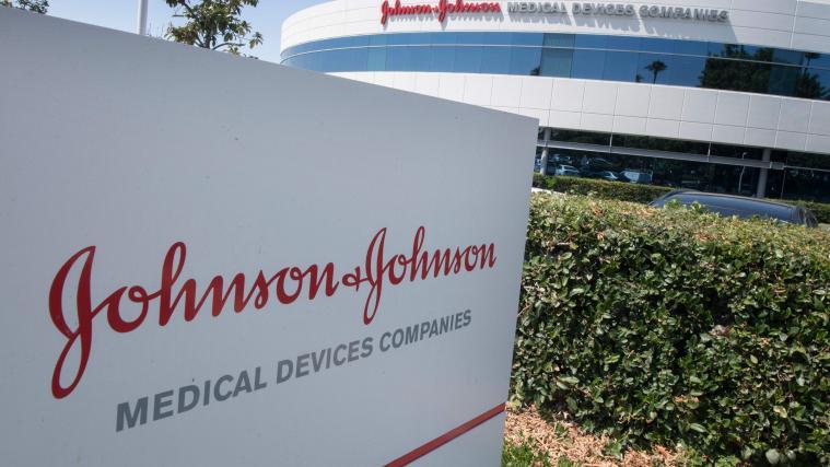 Die US-Arzneimittelbehörde FDA hat am Samstag dem Vakzin des US-Konzerns Johnson & Johnson die Notfallzulassung erteilt.