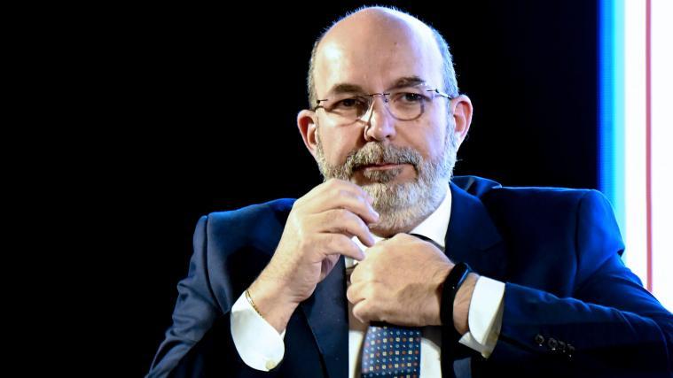Fünf-Sterne-Chef Vito Crimi hat nach der Vertrauensabstimmung im Senat dazu aufgefordert, 15 Politiker aus der Fraktionsgruppe zu werfen.