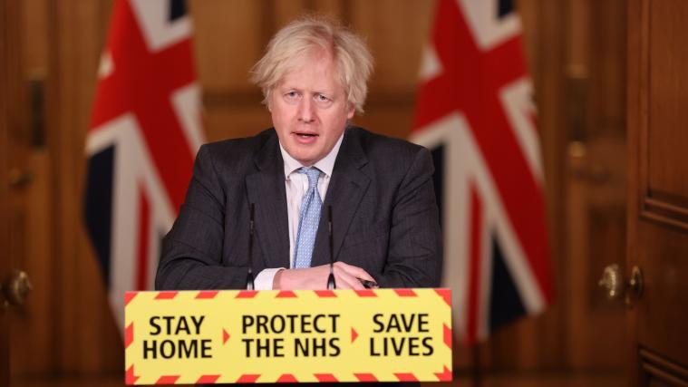 Premier Boris Johnson sprach auf einer Pressekonferenz über die Impfung.