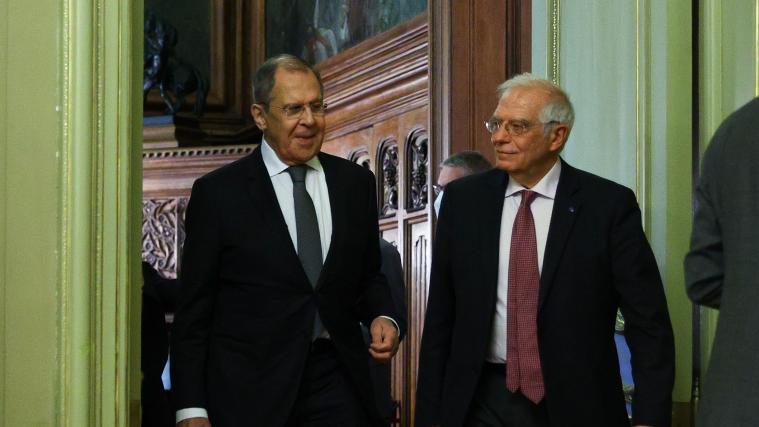 Russlands Außenminister Sergej Lawrow (links) und der EU-Außenbeauftragte Josep Borrell.