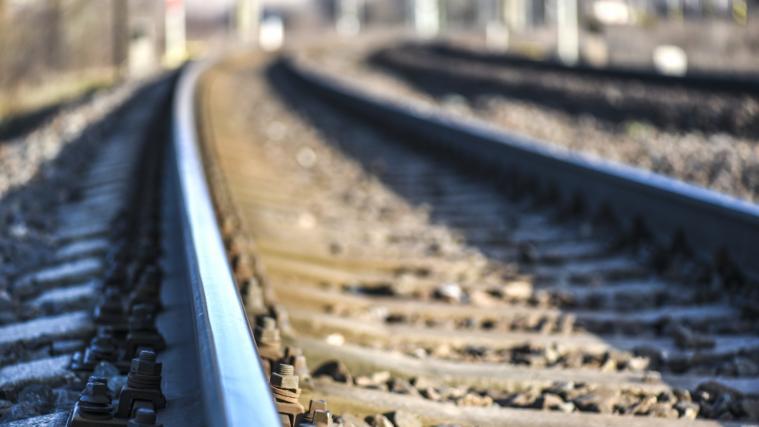 Die Bahnverbindung Richtung Frankreich musste gesperrt werden. (Symbolbild)