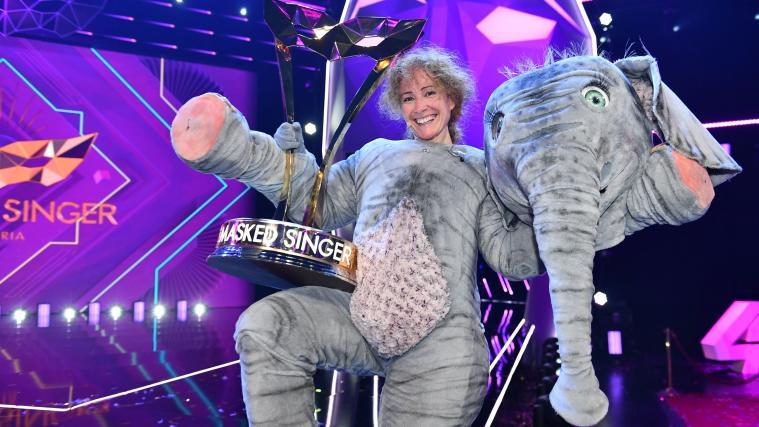 Die Singer-Songwriterin Sandra Pires hat als „Babyelefant“ die zweite Staffel von „The Masked Singer Austria“ auf Puls 4 gewonnen.