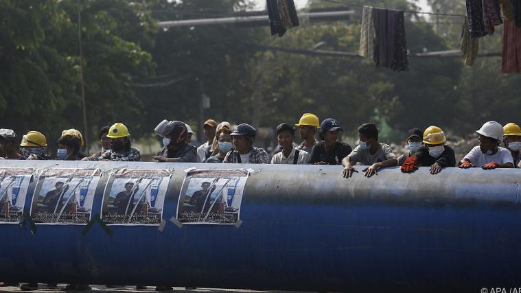 In Myanmar gehen die Proteste weiter.