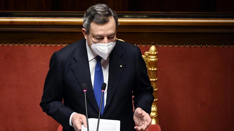 Mario Draghi spricht sich für den Impfpass aus.