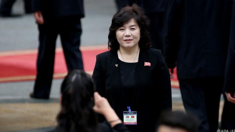 Nordkoreas Vize-Außenministerin Choe Son-hui wirft den USA "billige Tricks" vor.