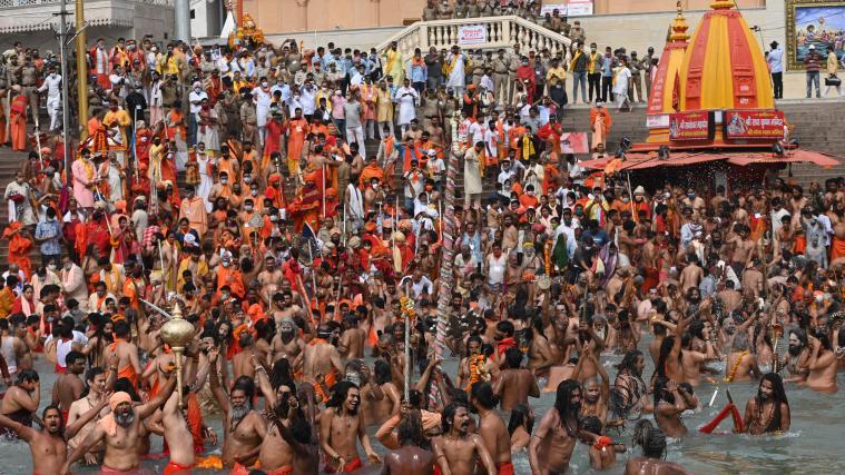 Das Kumbh-Mela-Fest mit dem Bad im Ganges gehört zu den heiligsten Zeremonien der Hindus.