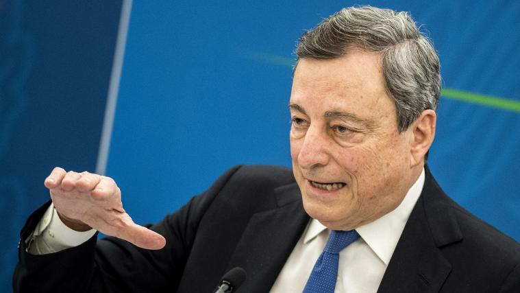 Durch den Wiederaufbauplan will Ministerpräsident Mario Draghi das italienische BIP wieder steigen lassen.
