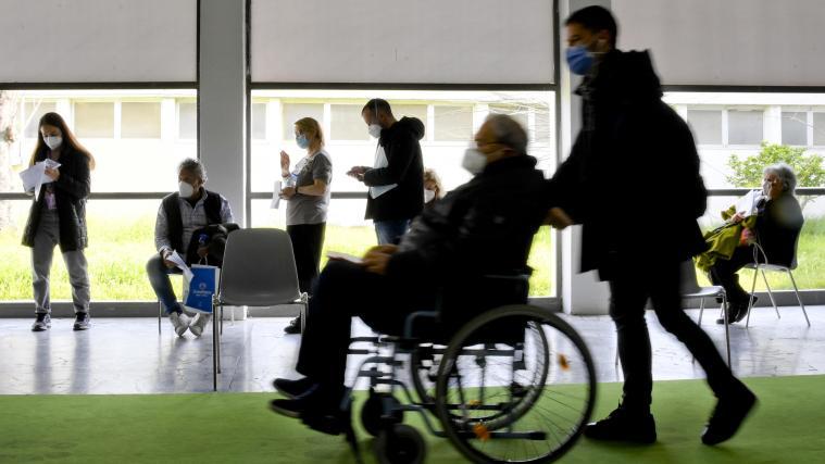 Ein Foto, aufgenommen am 6. April in einem Impfzentrum in Neapel.