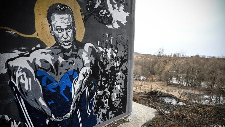 Ein Graffiti des inhaftierten Oppositionellen in Moskau.