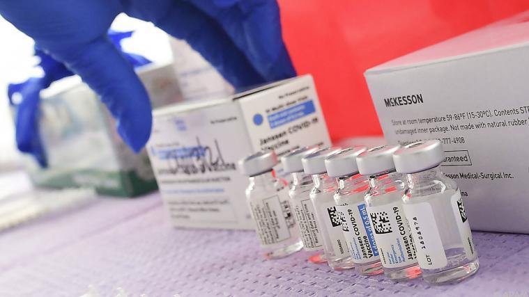 Die EU-Arzneimittelbehörde hat für den Corona-Impfstoff des Herstellers Johnson & Johnson grünes Licht gegeben.