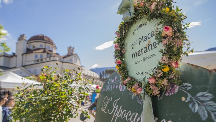 Es ist Frühling und Meran zeigt sich in einem besonders eleganten und prächtigen Gewand.