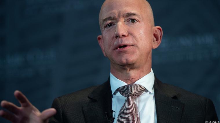 Jeff Bezos sieht eine Anhebung des Unternehmenssteuersatzes als Maßnahme zur Verbesserung der Wettbewerbsfähigkeit der USA.