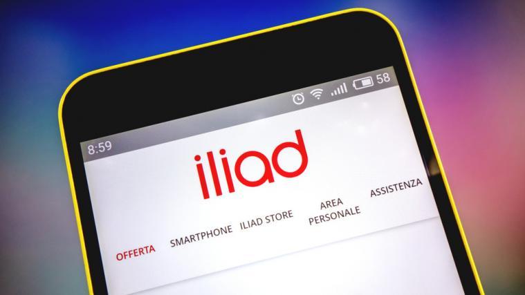Mobilfunkanbieter Iliad steigt bei Unieuro ein.