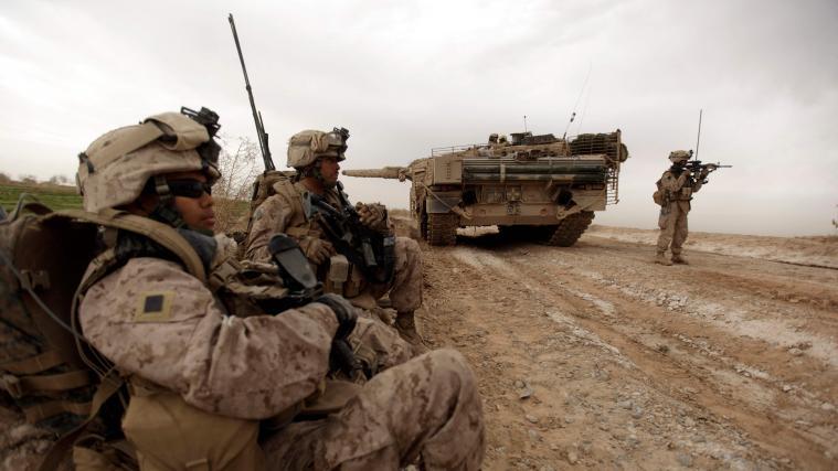 Nach offiziellen Angaben befinden sich derzeit noch rund 2.500 US-Soldaten in Afghanistan. Zum Höhepunkt vor zehn Jahren waren es rund 100.000 amerikanische Soldaten.