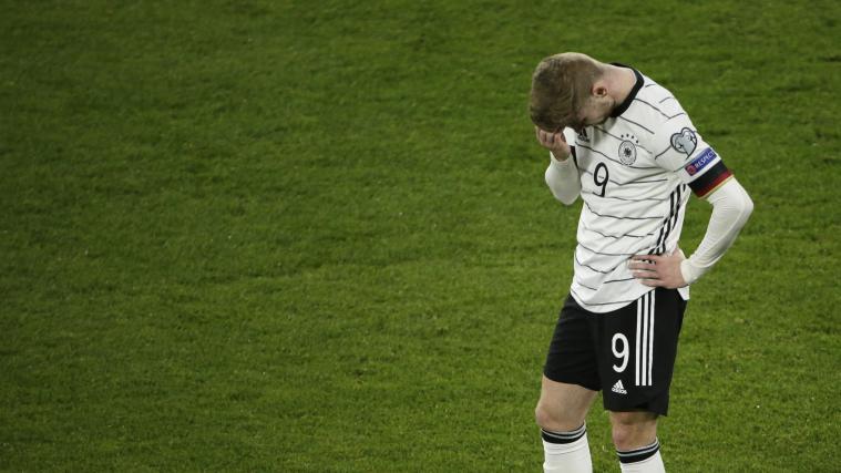 Timo Werner nach seiner vergebenen Torchance.