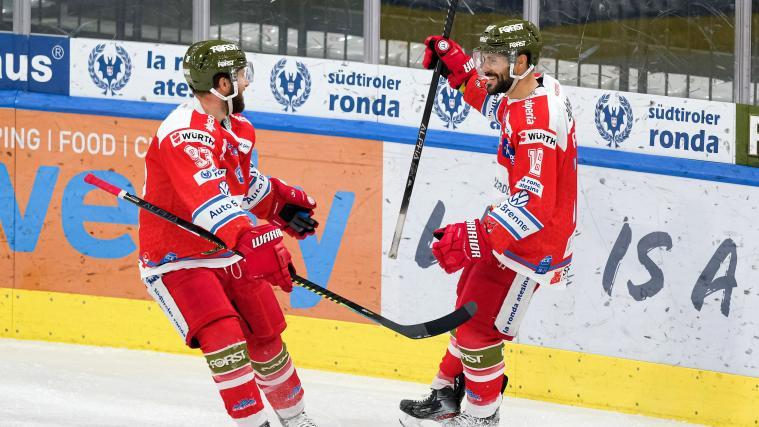 Torschützen unter sich: Luca Frigo (l.) und Anton Bernard trug maßgeblich zum Bozner Sieg bei.